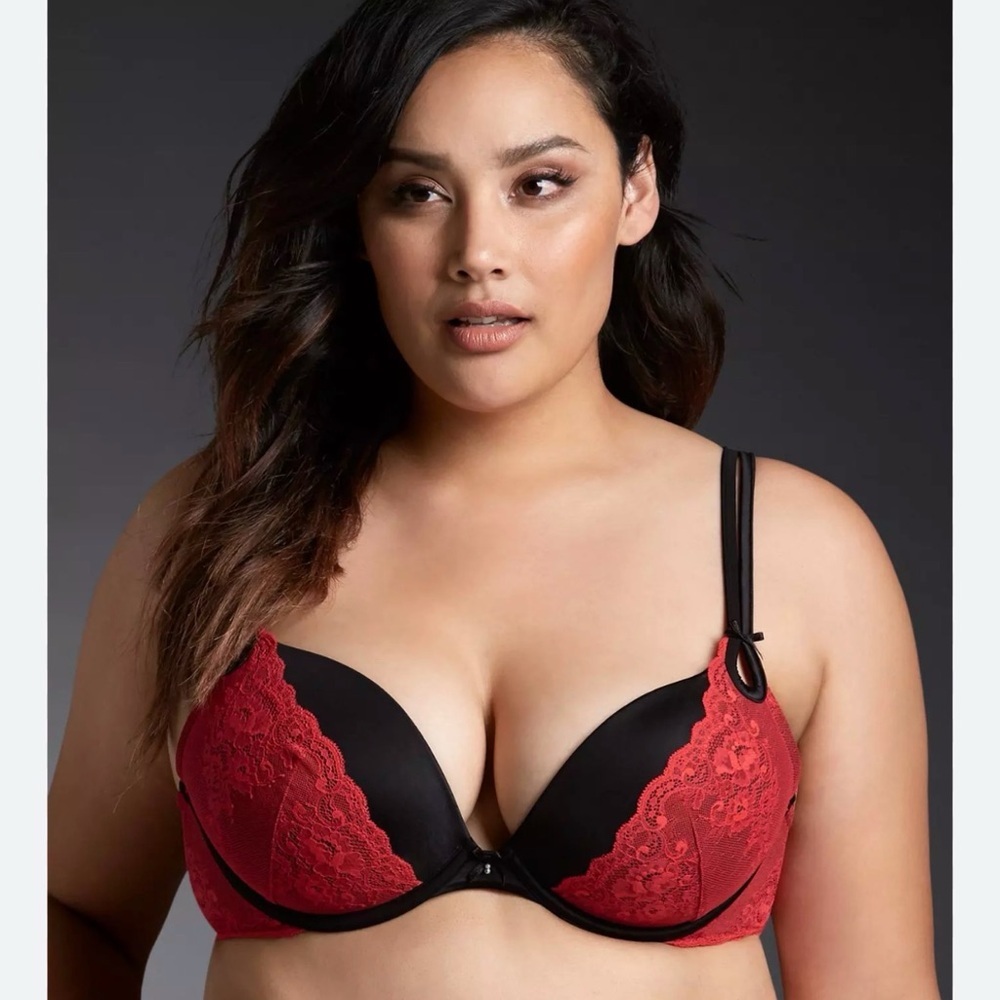 Cacique Plunge Lace Satin Push-Up Bra - Black & Red, Size 44DD.